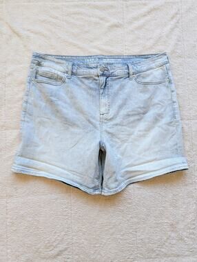 Torrid High Rise Perfect 5" Shorts